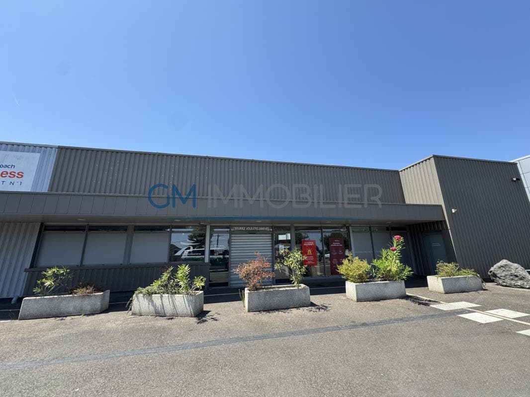 DAX PORTE SUD - LOCAL DE 852m2