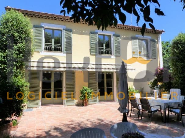 Belle maison sur la Crau